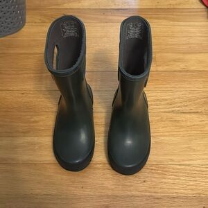 Bogs rain boots